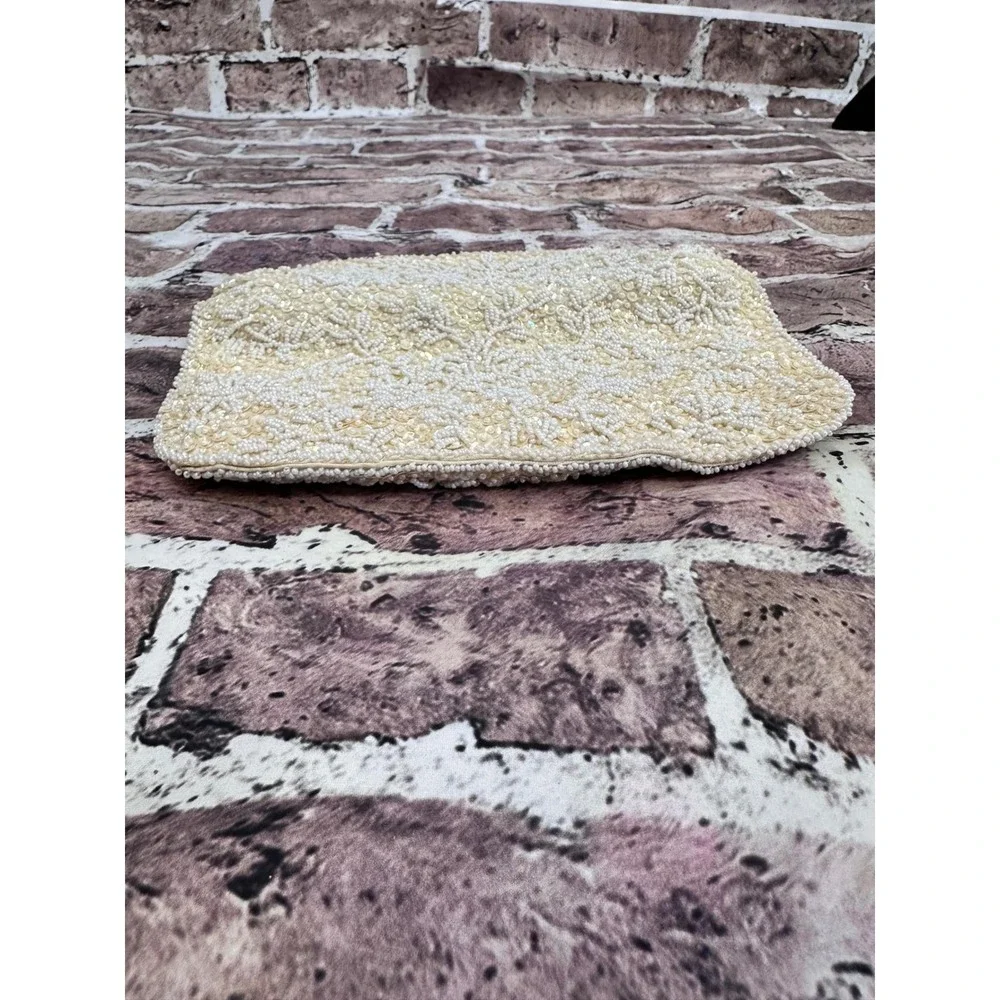 Vintage Vintage La Regale Beaded Evening Clutch‎ Cream White Sequins Rhinestones
